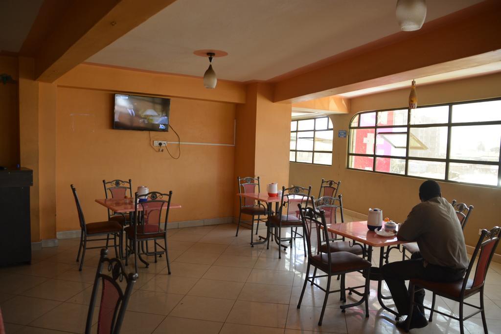 Starehe Link Hotel Nairobi Exteriör bild