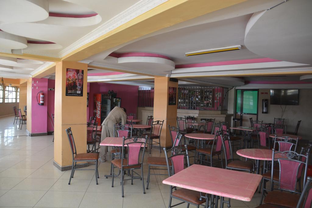 Starehe Link Hotel Nairobi Exteriör bild